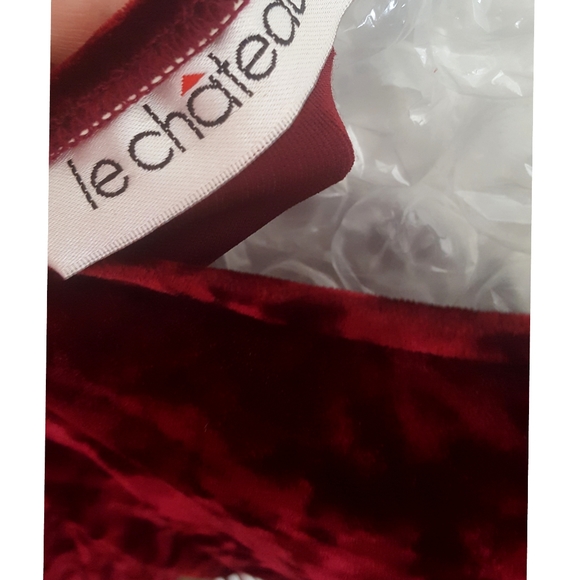 Le chateau🥀 Velvet Body-Kiss Dress - Picture 11 of 12